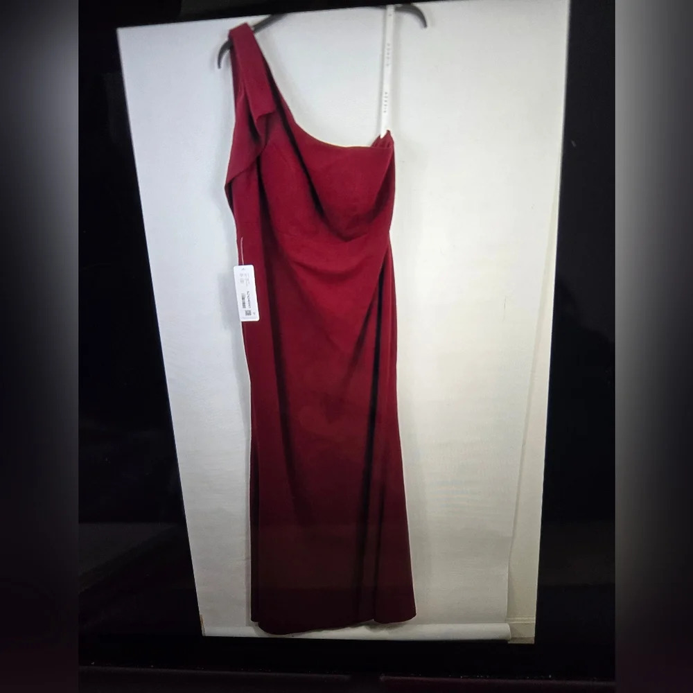 Azazie Rinna One Shoulder Bridesmaid Long Dress Size A18